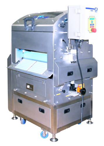 機械の騒音、残水によるクレームを抗菌剤入り特殊ウレタンスポンジが解消